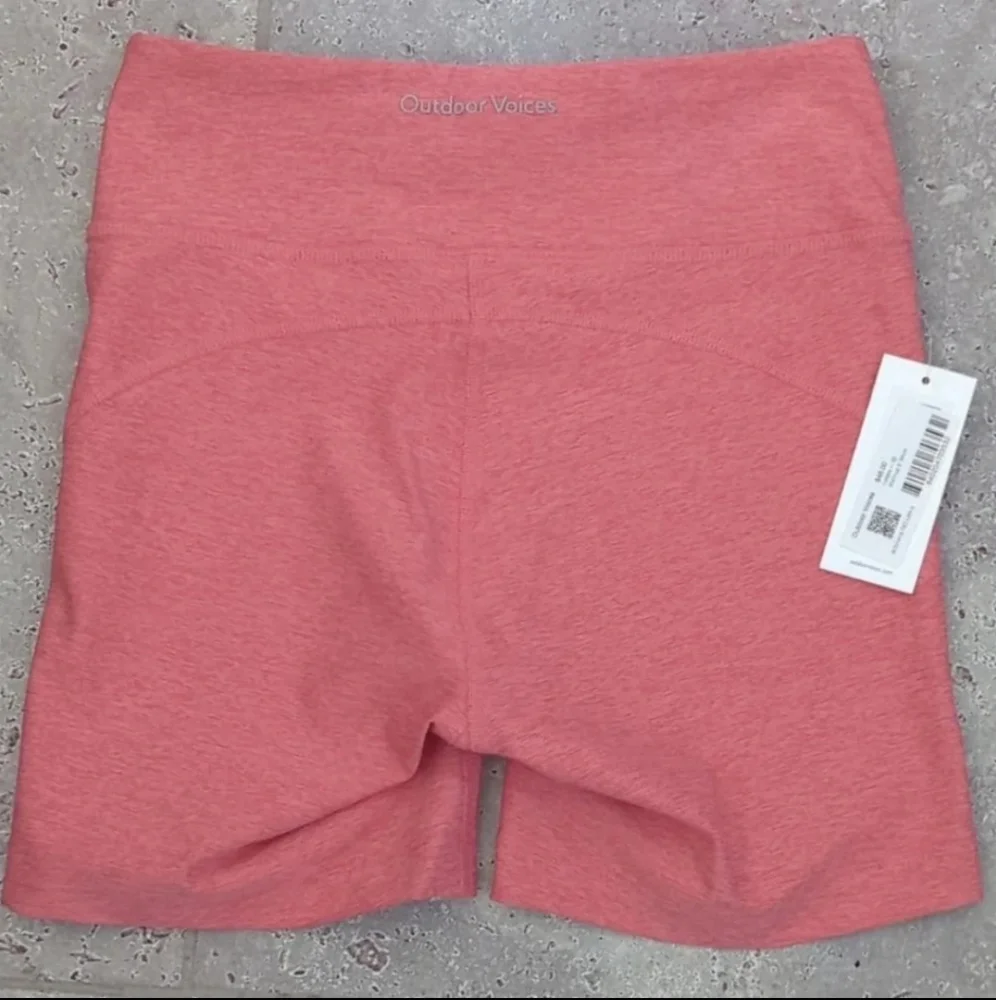 OUTDOOR VOICES | Pink/Peach Warmup Stretchy Bike Shorts  Size XS - Picture 2 of 4